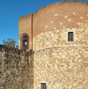 belgie/binche/tour-de-la-sorciere-tour-saint-georges