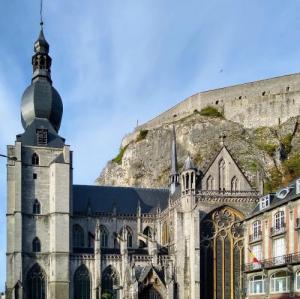 belgie/dinant/collegiale-notre-dame-du-diamant