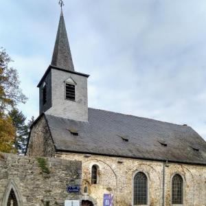 belgie/hastiere/eglise-saint-nicolas