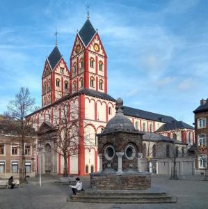 belgie/liege/collegiale-saint-barthelemy