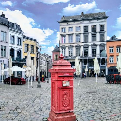 belgie/mons/grand-place