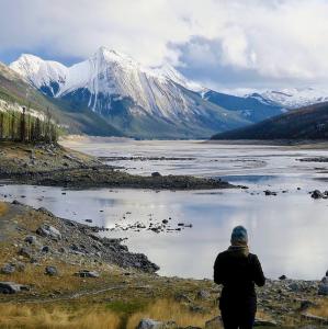 canada/jasper-national-park/medicine-lake