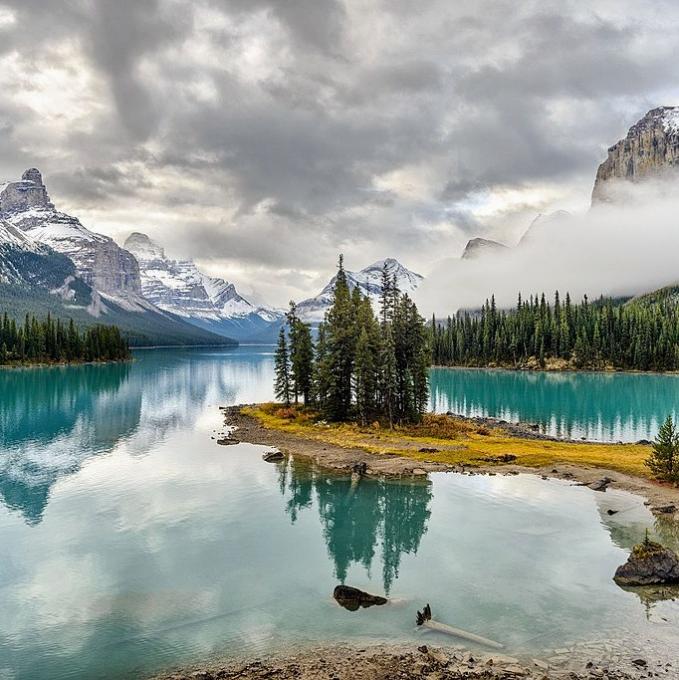 canada/jasper-national-park/spirit-island