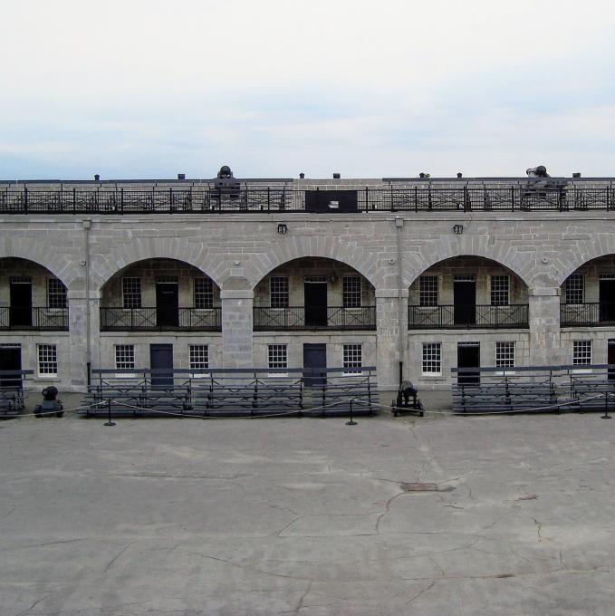 canada/thousand-islands/fort-henry