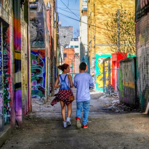 canada/toronto/graffiti-alley-rush-lane