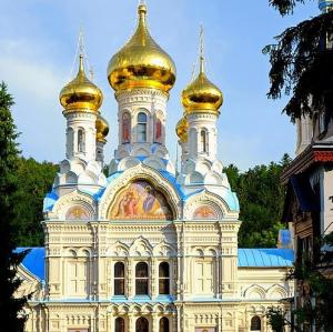 cesko/karlovy-vary/kostel-svateho-petra-a-pavla