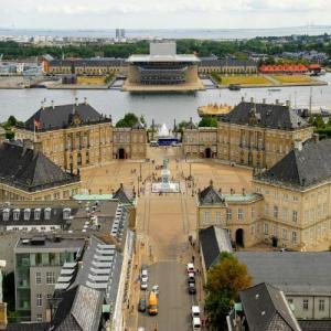 danmark/kobenhavn/amalienborg