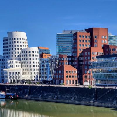 deutschland/dusseldorf/neuer-zollhof