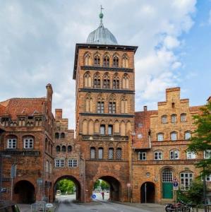 deutschland/lubeck/burgtor