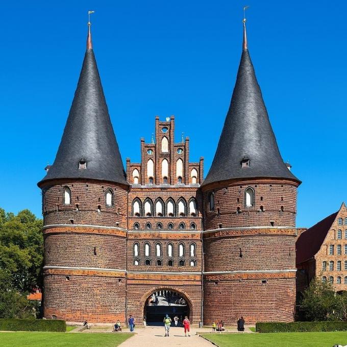 deutschland/lubeck/holsteintor