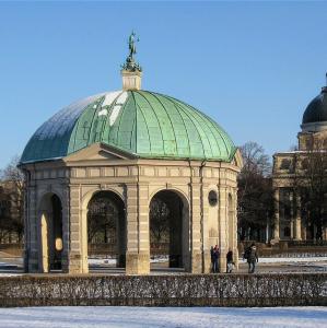 deutschland/munchen/hofgarten