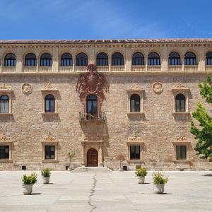 espana/alcala-de-henares/palacio-arzobispal