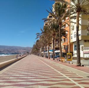 espana/almeria/paseo-de-almeria