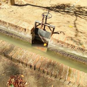 espana/aranjuez/canal-de-irrigacion