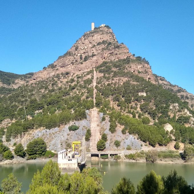 espana/ardales/central-hydroelectrica-del-embalse-del-tajo-de-la-encantada-