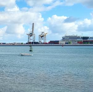 espana/arrecife/cruise-terminal