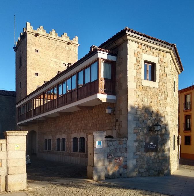 espana/avila/palacio-de-benavites