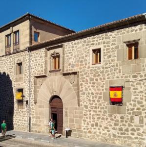 espana/avila/palacio-de-los-almarza