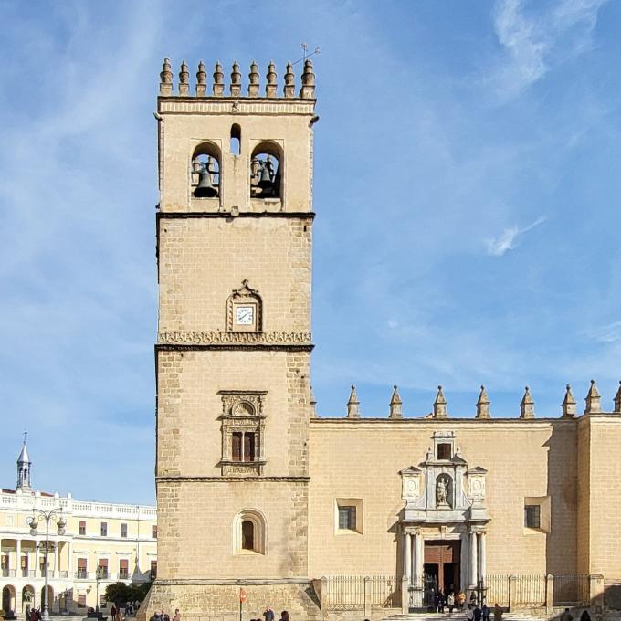 espana/badajoz/catedral