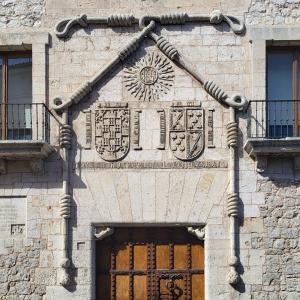 espana/burgos/casa-del-cordon