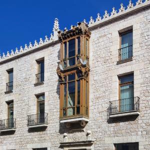 espana/burgos/casa-del-cordon
