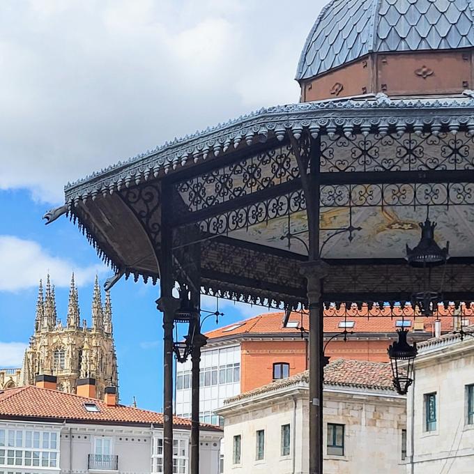 espana/burgos/paseo-del-espolon