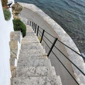 espana/cadaques/ayuntamiento-casa-de-la-vila