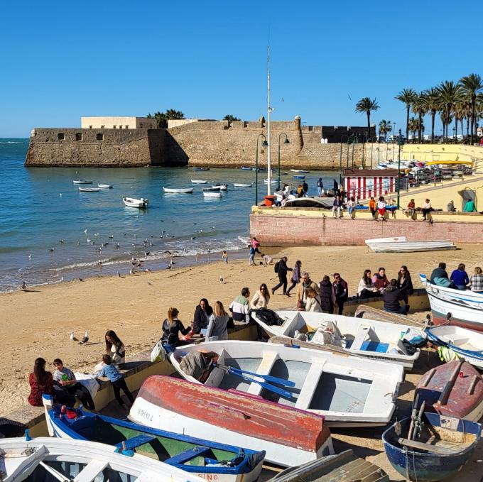 espana/cadiz/playa-de-la-caleta