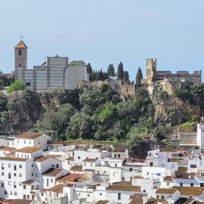 espana/casares/mirador-de-la-plaza-marcelino-camacho