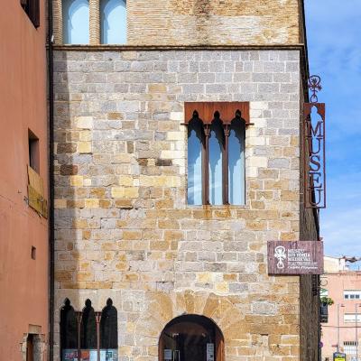 espana/castello-d-empuries/museu-d-historia-medieval-de-la-curia-preso