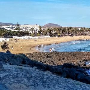 espana/costa-teguise/playa-de-las-cucharas