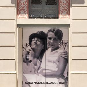 espana/figueres/casa-natal-salvador-dali