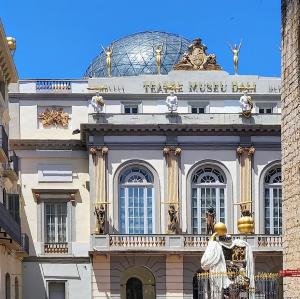 espana/figueres/teatre-museu-dali