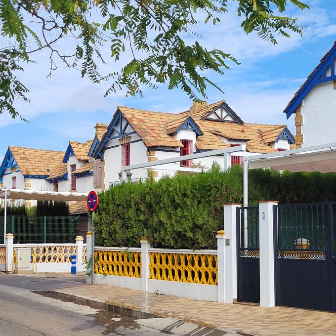 espana/huelva/barrio-reina-victoria