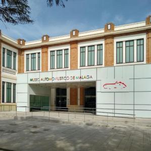 espana/malaga/museo-automovilistico