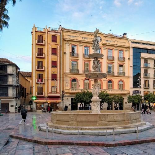 espana/malaga/plaza-de-la-constitucion