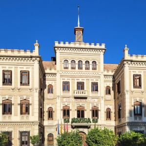 espana/murcia/edificio-de-la-convalecencia