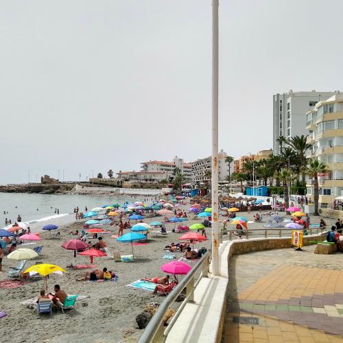 espana/nerja/playa-de-la-torrecilla