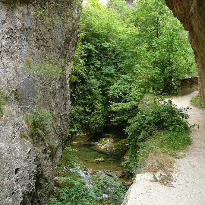 espana/parque-natural-de-valderejo