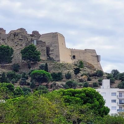 espana/roses/castell-de-la-trinitat