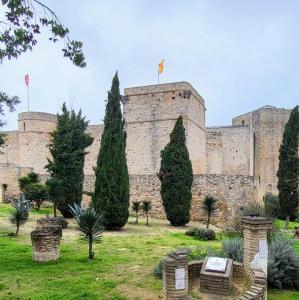 espana/sanlucar-de-barrameda/castillo-de-santiago