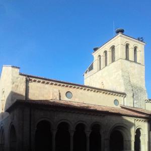 espana/segovia/iglesia-de-la-santisima-trinidad