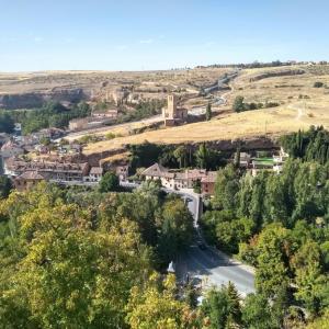 espana/segovia/mirador-sobre-la-valle-del-eresma