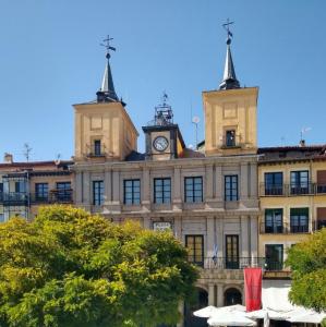 espana/segovia/plaza-mayor