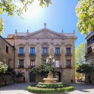 espana/solsona/palau-episcopal-museu-diocesa