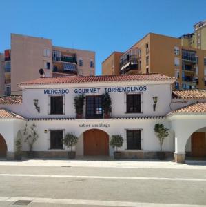 espana/torremolinos/plaza-de-la-independencia