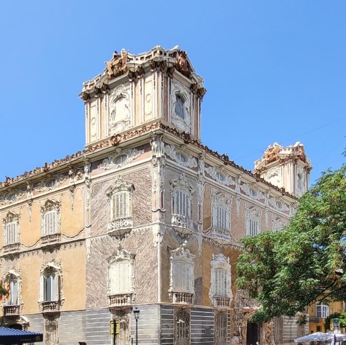 espana/valencia/museo-nacional-de-ceramica-y-artes-palau-del-marques-de-dos-aigues