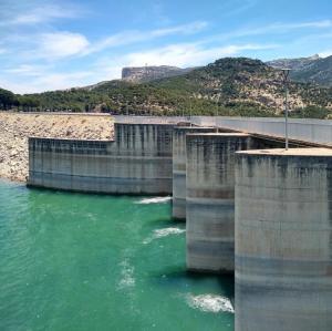 espana/valle-del-guadalhorce/presa-del-guadalteba