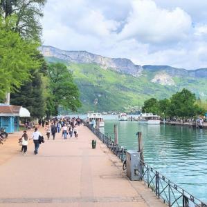 france/auvergne-rhone-alpes/annecy