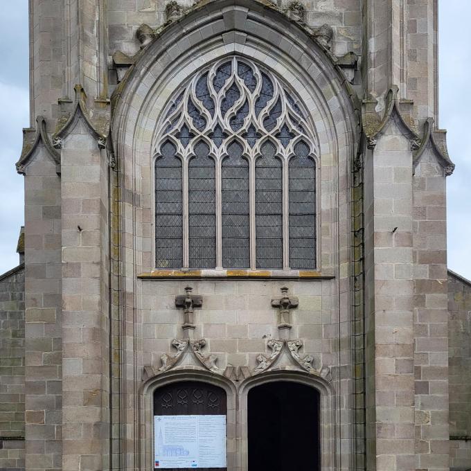 france/auvergne-rhone-alpes/aurillac/eglise-abbatiale-saint-geraud